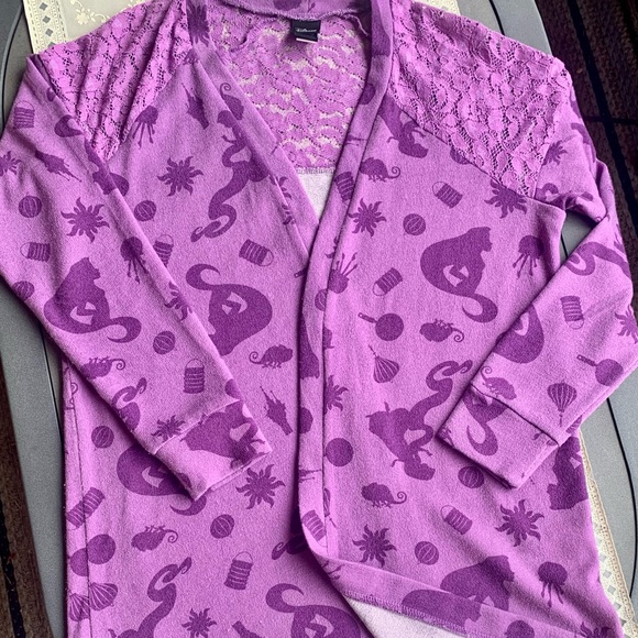 Disney Sweaters - Disney Princess Tangled Cardigan Womens Sweater Silhouette Themed M